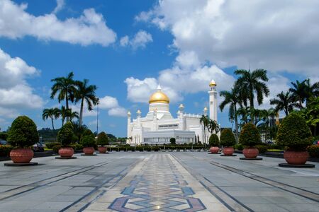 Masjid omar ali saifuddin brunei