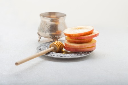 Honey and apples for rosh hashanah