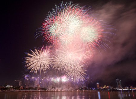 Diff da nang international fireworks festival 2017 vietnam jun 2017 Stock Photo